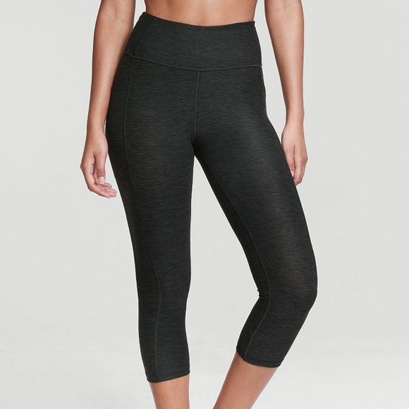 VS 2 Essential Capri Leggings Tornado Heather Gray Workout Cute 20” Inseam NWT - Picture 1 of 10